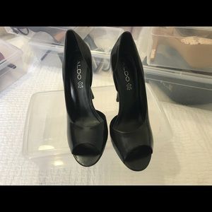Never been worn Aldo’s shoes